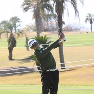 鈴木晃祐、男子ゴルフツアー初優勝を狙う！石川遼は苦戦中