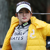 原英莉花のファッション！ゴルフ界の新星のスタイルとは？