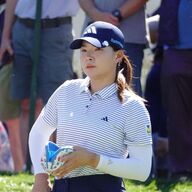 原英莉花の携帯電話に登録されている有名人は誰？